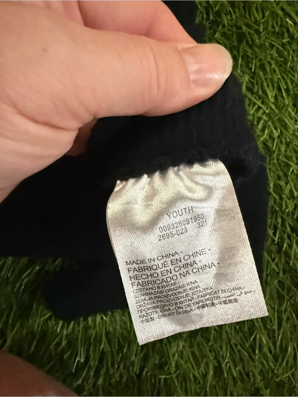 Nike youth gloves